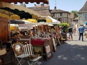 agenda Dordogne Foire aux antiquités et brocante 