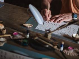 Agenda Dordogne Atelier calligraphie au Château de Commarque - Châteaux en fête