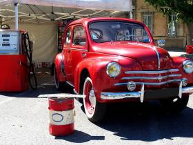 agenda Dordogne Les 80 ans de la Renauld 4CV : partie de campagne