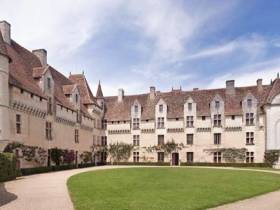 agenda Dordogne Visite guidée du Château de Neuvic - Châteaux en Fête