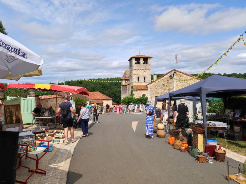 Brocante vide grenier 