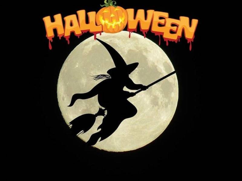 Repas et bal d\'Halloween