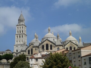 Saint-Front Cathedral and the rooftops of Périgueux as seen from the valley