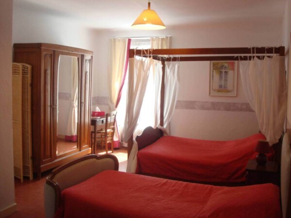 Guest rooms le petit mas