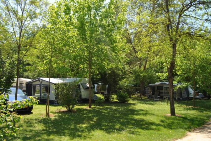 piazzola classica campeggio 3 stelle dordogna