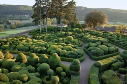 Sculpted boxwood and the landscape of the Marqueyssac Gardens