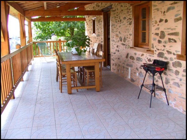 terrasse couverte du clos saint venant