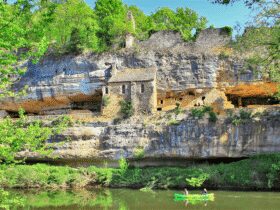 Les vacances d'automne au village troglodytique de la Madeleine